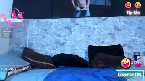 Danny Willson online show from 10.13.25