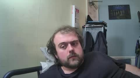 Snapshot of dannyb0y95 chatting on 11.19.25 Danny online show from 11.19.25