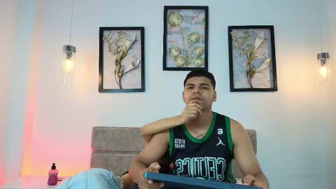 Snapshot of dannysamm chatting on 10.24.25 dannysamm online show from 10.24.25