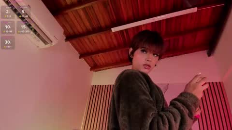 Snapshot of dannysastar_ chatting on 10.25.25 DANNYSA online show from 10.25.25