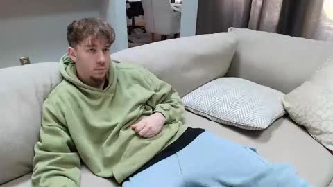 Snapshot of dannythreeyway chatting on 01.05.26 DannyThreeWay online show from 01.05.26