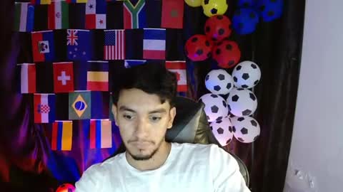 Snapshot of dante_18cm chatting on 07.18.26 Dante online show from 07.18.26