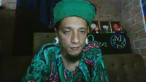 Snapshot of dante_dte chatting on 01.18.25 Dante online show from 01.18.25