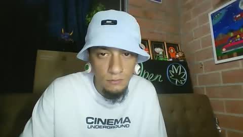 Snapshot of dante_dte chatting on 01.26.25 Dante online show from 01.26.25