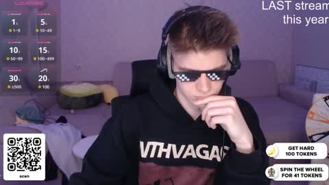 Snapshot of dantebigboi chatting on 12.29.24 Daniel online show from 12.29.24