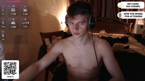 Snapshot of dantebigboi chatting on 02.04.25 Daniel online show from 02.04.25