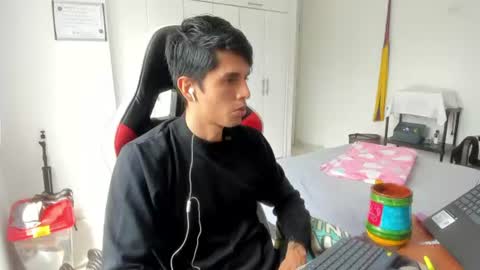 Snapshot of dantedecentralized chatting on 06.16.26 X Dante7373574 online show from 06.16.26