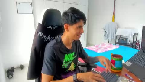 Snapshot of dantedecentralized chatting on 07.29.26 X Dante7373574 online show from 07.29.26