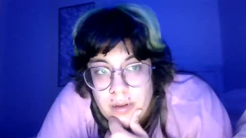 Snapshot of dantedio chatting on 10.05.25 Dante online show from 10.05.25