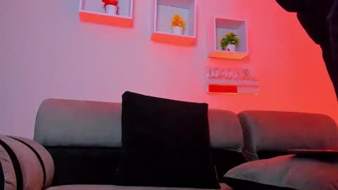 Snapshot of danteeblake chatting on 03.11.26 Dante online show from 03.11.26