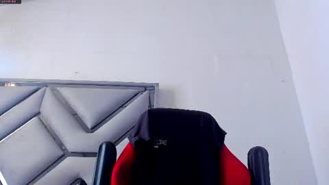 Snapshot of danterouxx chatting on 06.18.26 Dante online show from 06.18.26