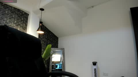 Dante Suarez online show from 12.23.25