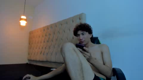 Snapshot of dantex_ chatting on 11.18.25 dantex_ online show from 11.18.25