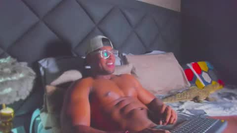 Snapshot of dany_dryy chatting on 11.22.25 Dany online show from 11.22.25