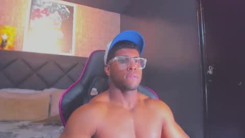 Snapshot of dany_dryy chatting on 11.25.25 Dany online show from 11.25.25