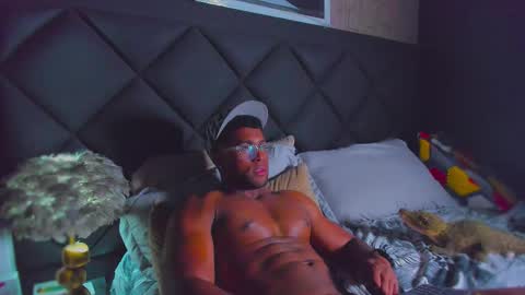 Snapshot of dany_dryy chatting on 12.19.25 Dany online show from 12.19.25