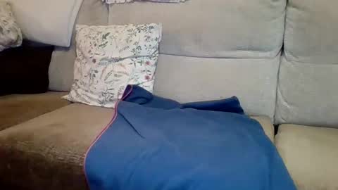 Snapshot of danydotado chatting on 12.21.25 danydotado online show from 12.21.25