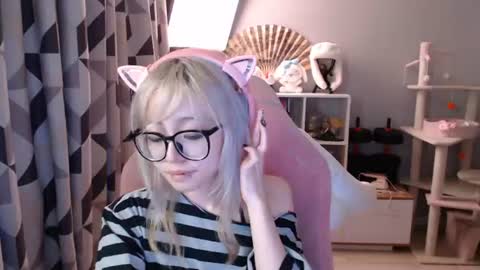danyelleeyermann online show from 07.02.26