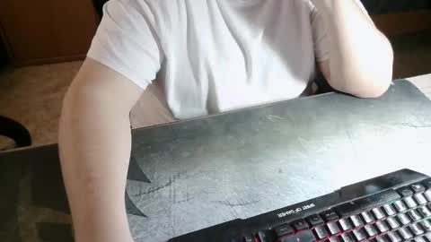 Snapshot of danysanchez1981 chatting on 11.28.25 danysanchez1981 online show from 11.28.25