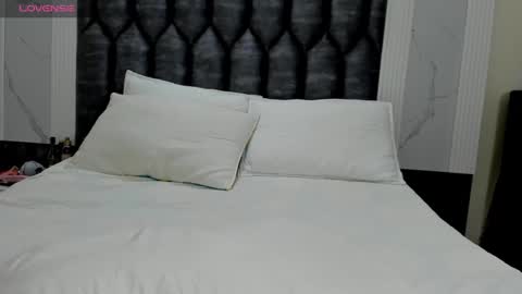 daphaineex online show from 10.11.25