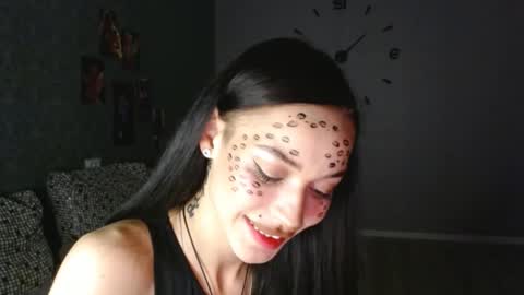 Snapshot of daphne_darkthorn chatting on 10.31.25 Daphne Darkthorn online show from 10.31.25