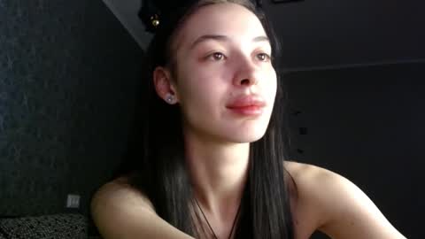 Snapshot of daphne_darkthorn chatting on 11.26.25 Daphne Darkthorn online show from 11.26.25