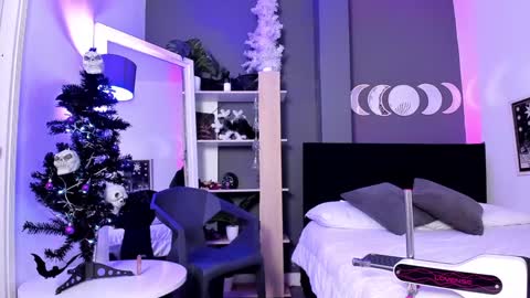  Daphne Miller  online show from 12.17.24