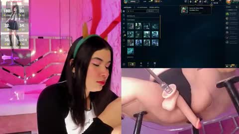 Snapshot of daphnecontry chatting on 12.02.25 Daphne online show from 12.02.25