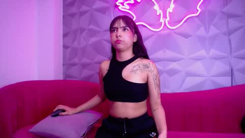 Snapshot of daphnee_bloom chatting on 03.03.26 Daphne online show from 03.03.26