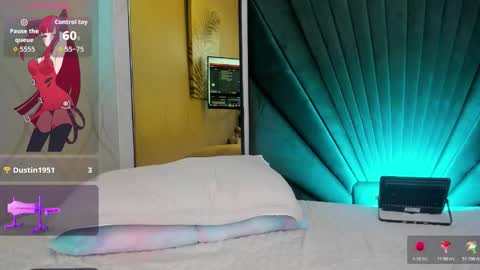    online show from 10.19.25