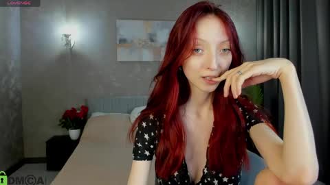 Snapshot of daria_j chatting on 04.19.26 Daria J online show from 04.19.26