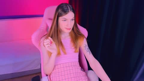 Snapshot of daria_rain chatting on 12.21.24 Daria ---- online show from 12.21.24