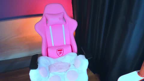 Snapshot of daria_rain chatting on 01.05.25 Daria ---- online show from 01.05.25