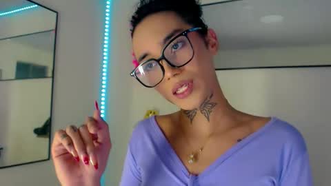 Snapshot of darianna_atehortua chatting on 04.17.26 Dary online show from 04.17.26