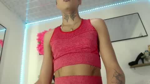 Snapshot of darianna_atehortua chatting on 04.19.26 Dary online show from 04.19.26