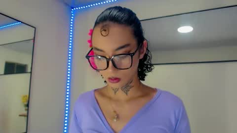 Snapshot of darianna_atehortua chatting on 04.28.26 Dary online show from 04.28.26