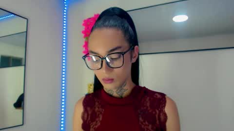 Snapshot of darianna_atehortua chatting on 04.30.26 Dary online show from 04.30.26