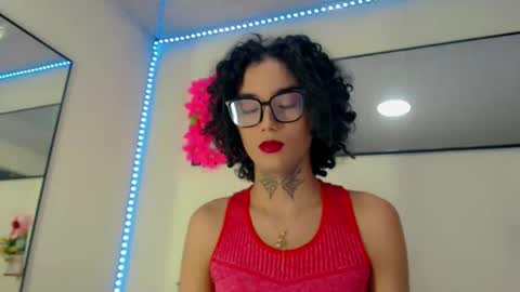 Snapshot of darianna_atehortua chatting on 05.09.26 Dary online show from 05.09.26