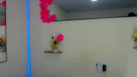 Snapshot of darianna_atehortua chatting on 05.12.26 Dary online show from 05.12.26