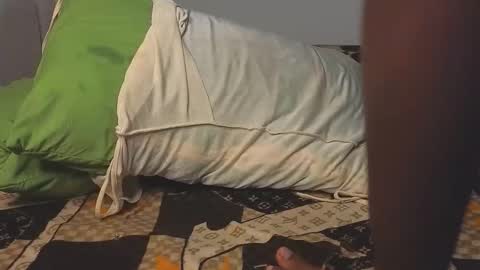 Snapshot of darineberry chatting on 02.12.26 berry online show from 02.12.26