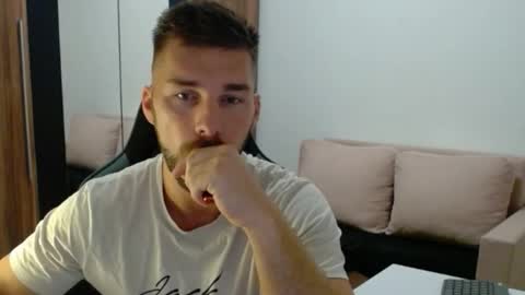 Snapshot of darius_94 chatting on 10.25.25 darius_94 online show from 10.25.25