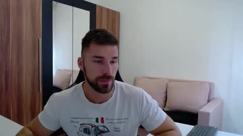 Snapshot of darius_94 chatting on 10.30.25 darius_94 online show from 10.30.25