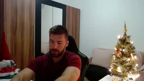 Snapshot of darius_94 chatting on 12.05.25 darius_94 online show from 12.05.25