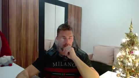 Snapshot of darius_94 chatting on 12.15.25 darius_94 online show from 12.15.25