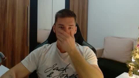 Snapshot of darius_94 chatting on 01.06.26 darius_94 online show from 01.06.26