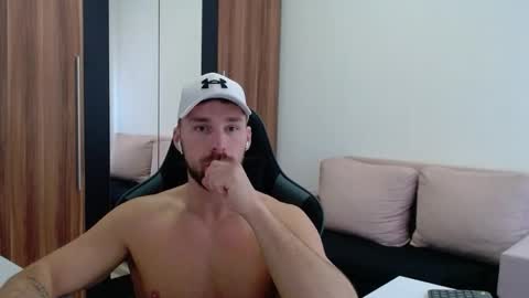 Snapshot of darius_94 chatting on 03.04.26 darius_94 online show from 03.04.26