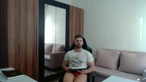 Snapshot of darius_94 chatting on 03.14.26 darius_94 online show from 03.14.26