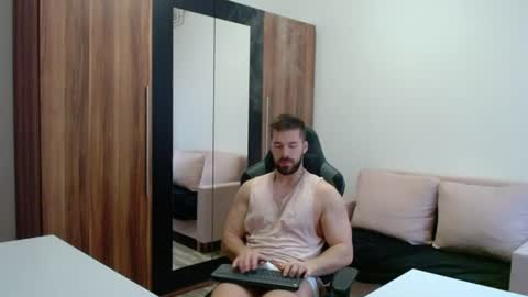 darius_94 online show from 06.11.26