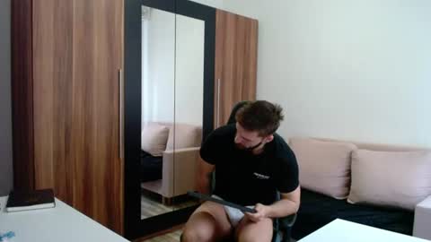 darius_94 online show from 06.14.26