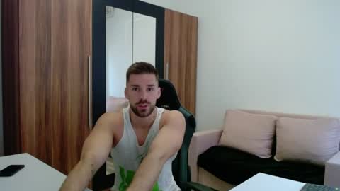 darius_94 online show from 06.24.26